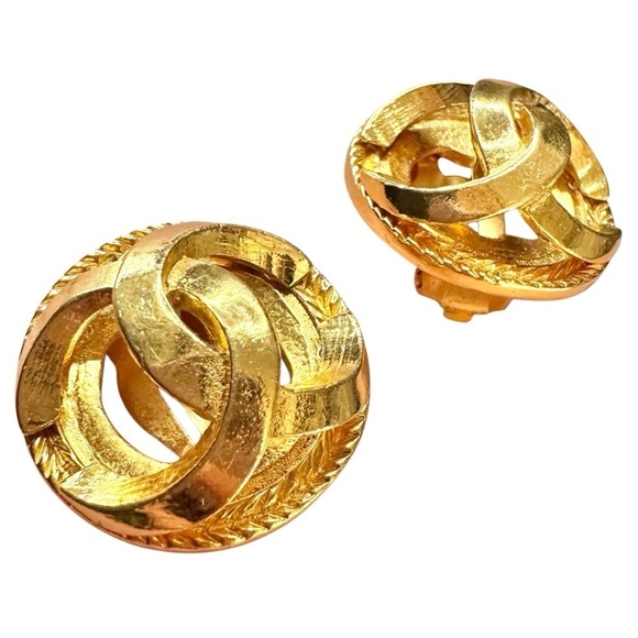 Authentic CHANEL Gold Timeless Interlocking C Round Clip On Earrings - Picture 2 of 9
